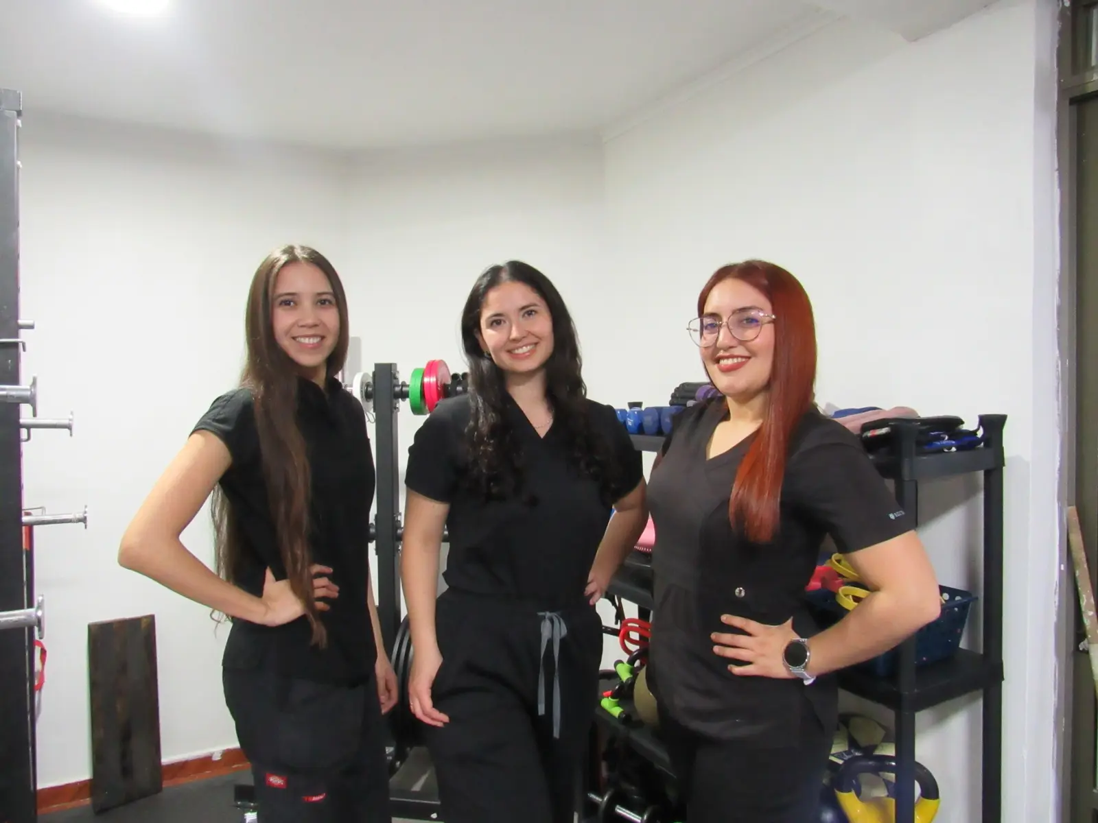 Integrantes del equipo CMOVH en el área de entrenamiento